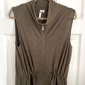 EUC light sweatshirt vest